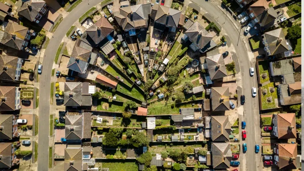 Suburban vs. Metropolis Residing inside the U.S.: The place Should You Title Dwelling in 2025? Suburban vs. Metropolis Residing inside the U.S.: The place Should You Title Dwelling in 2025?